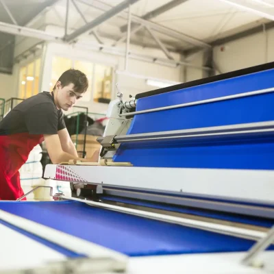 worker-working-in-fabric-industry